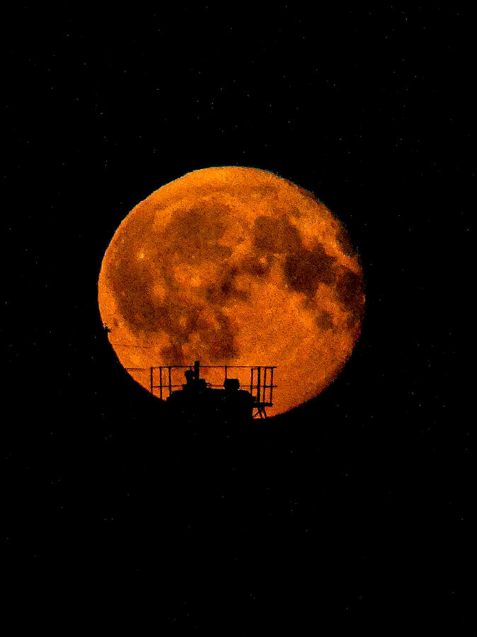 Golden moon Golden moon